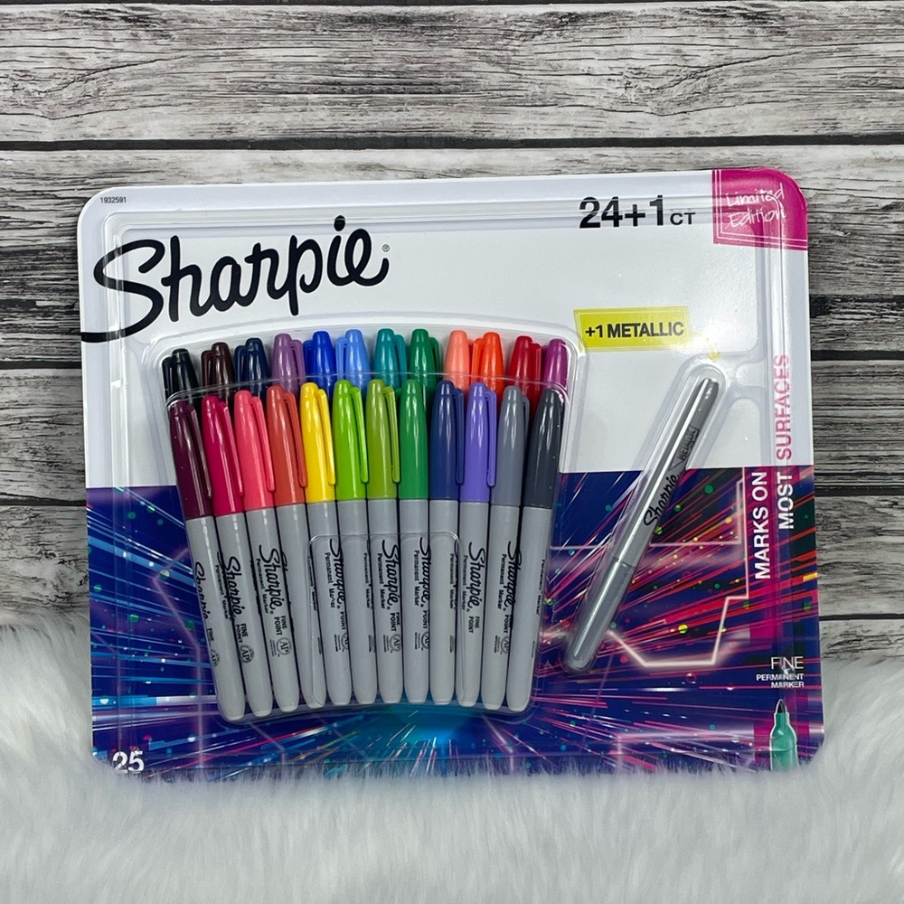 Special Edition Sharpie Marker Pack Of 25 + 1 Silver Metallic Marker